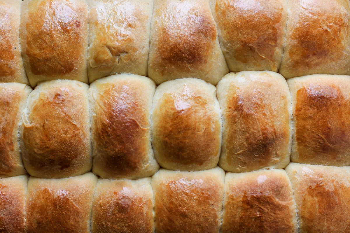 bread-machine-hawaiian-sweet-rolls-recipe