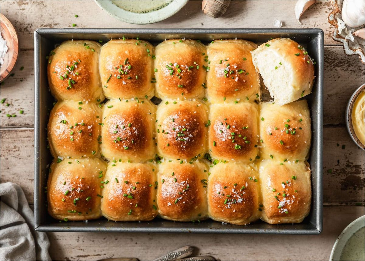 buttery-pan-rolls-recipe