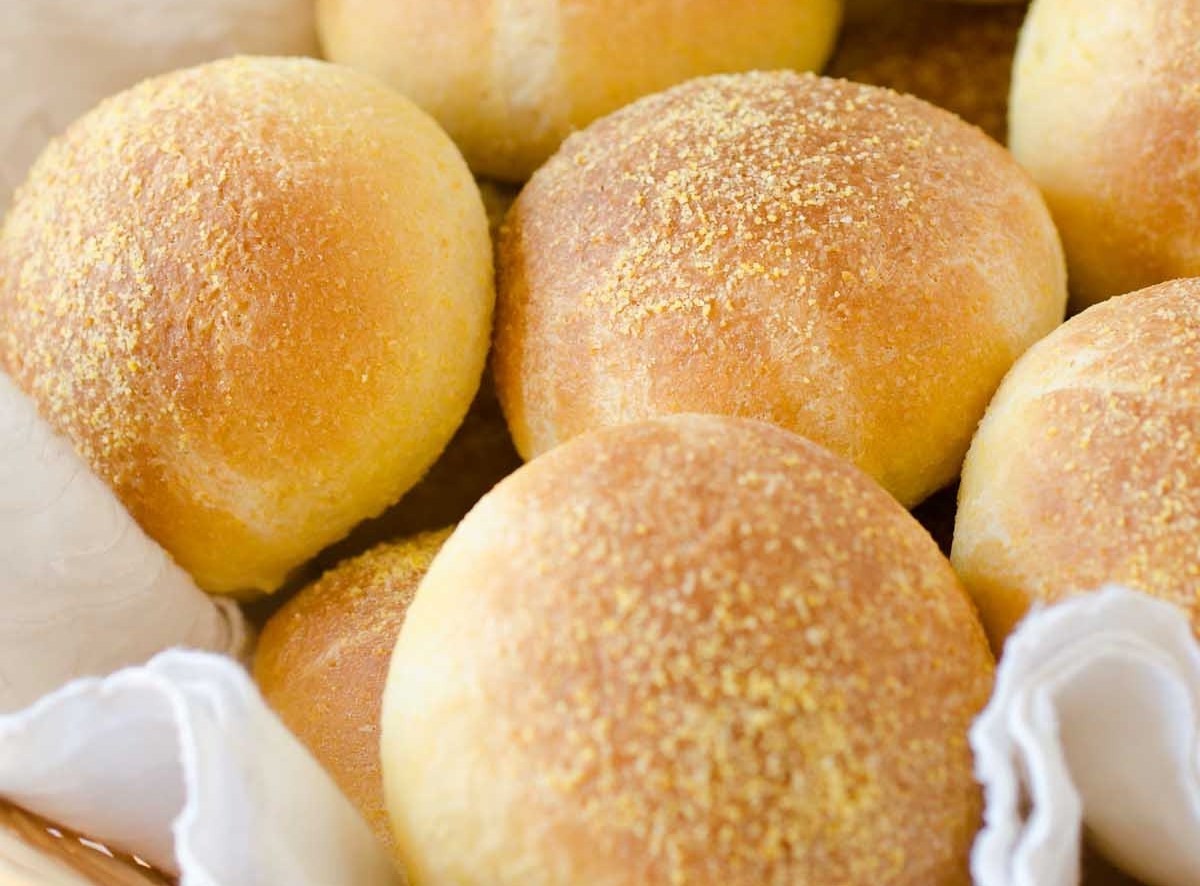 corn-yeast-rolls-recipe