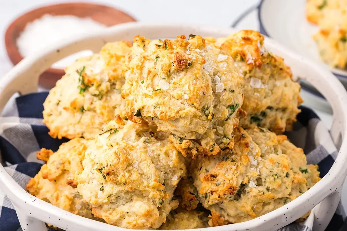 garlic-herb-butter-drop-biscuits-recipe
