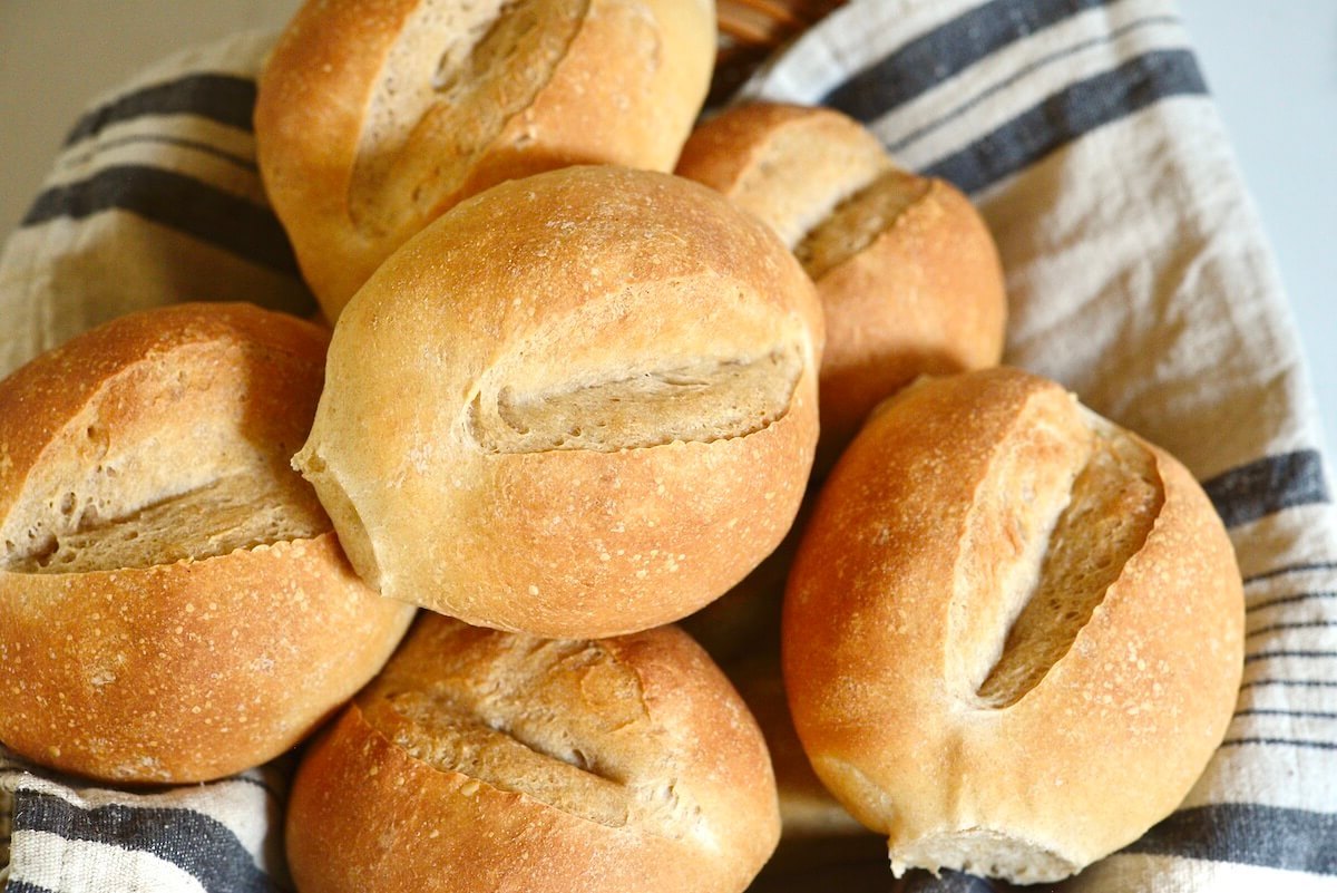 german-brotchen-rolls-recipe