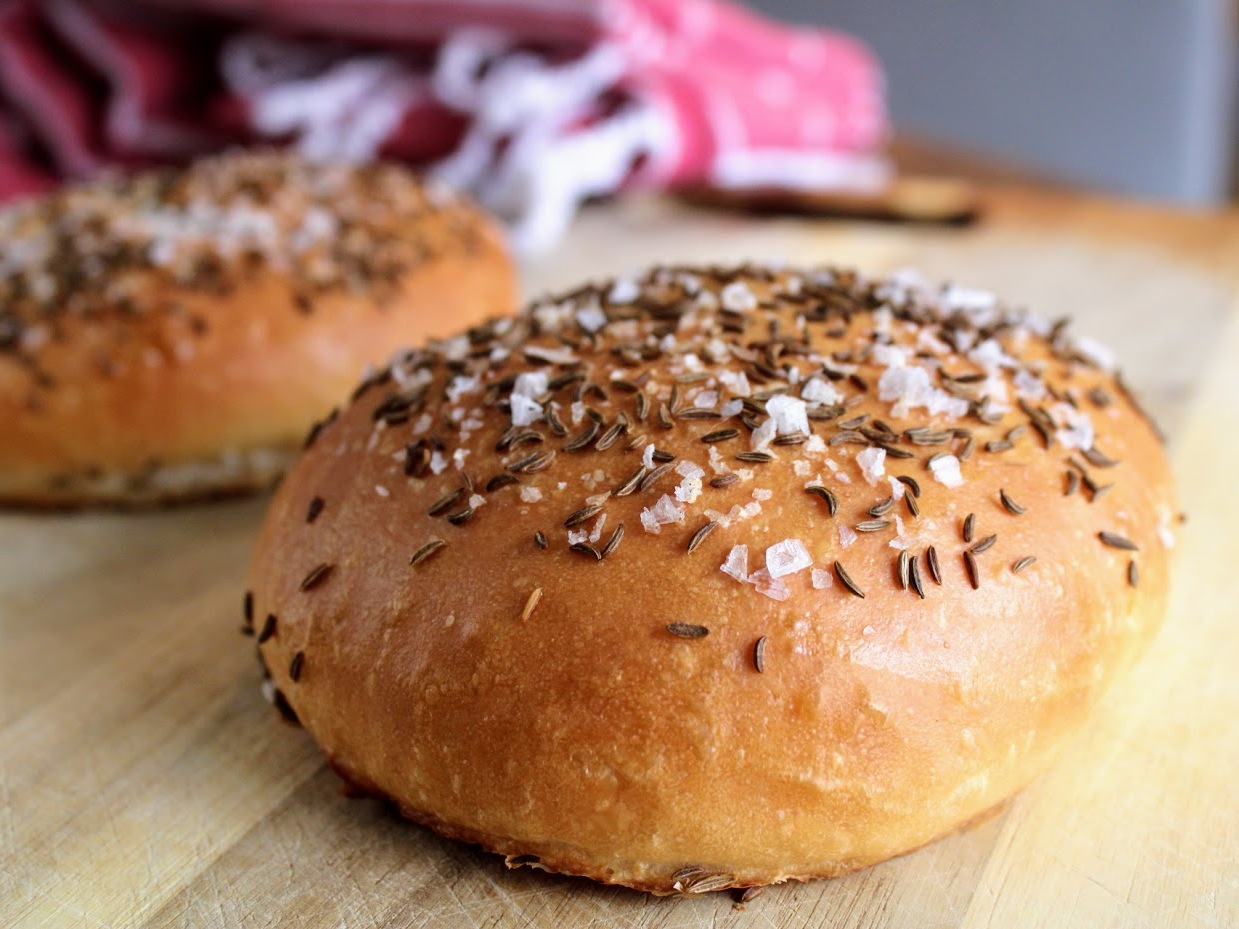 kummelweck-rolls-recipe