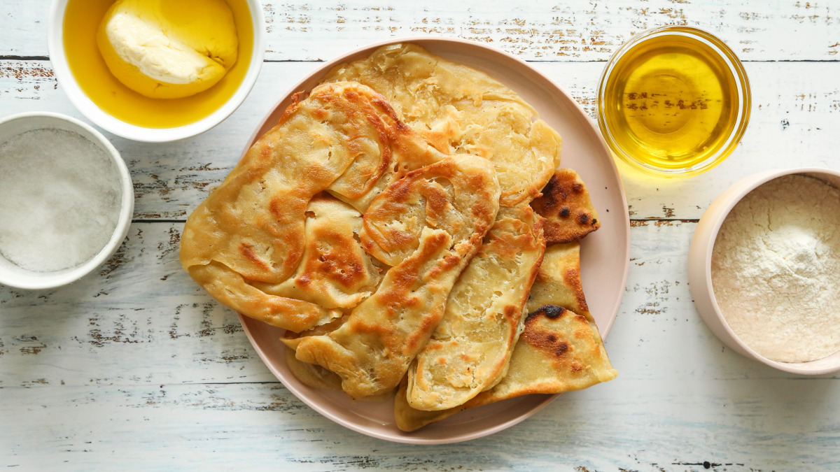 malaysian-flatbread-roti-canai-recipe
