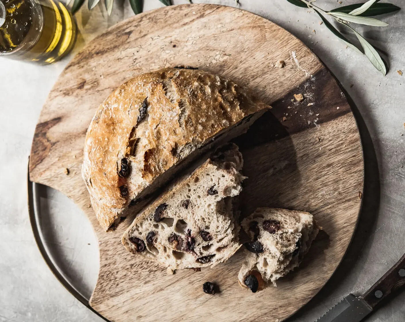 no-knead-skillet-olive-bread-recipe
