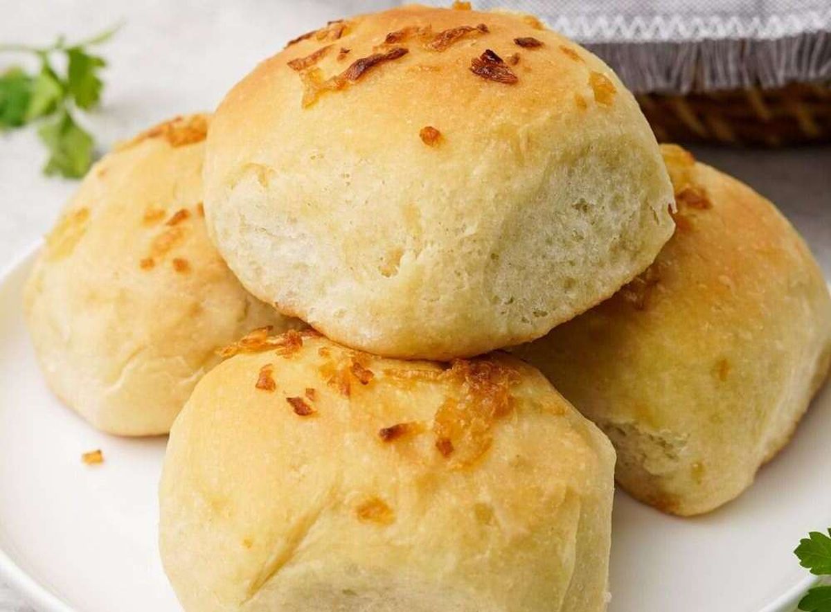soft-onion-sandwich-rolls-recipe