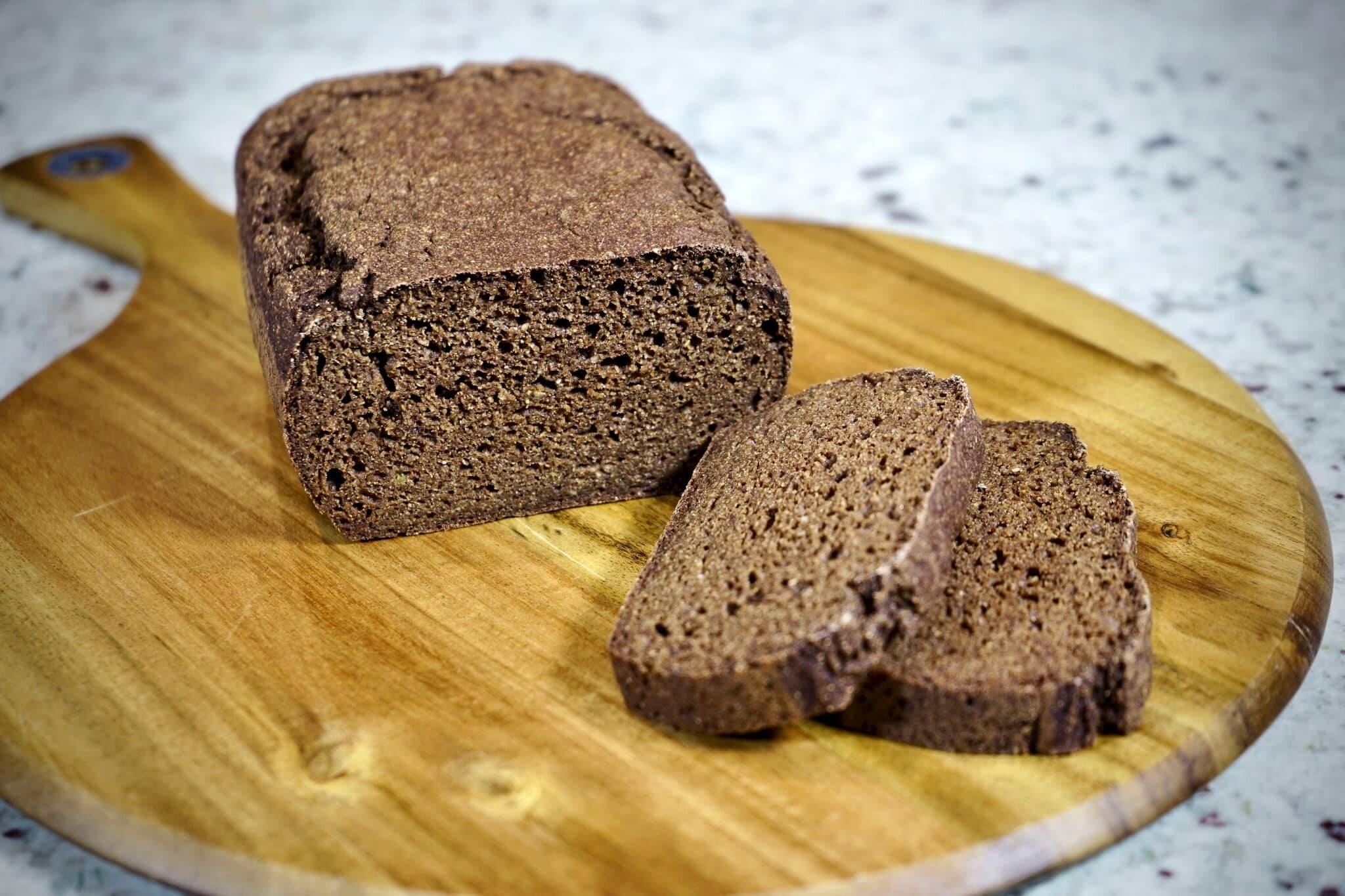 steakhouse-black-bread-recipe